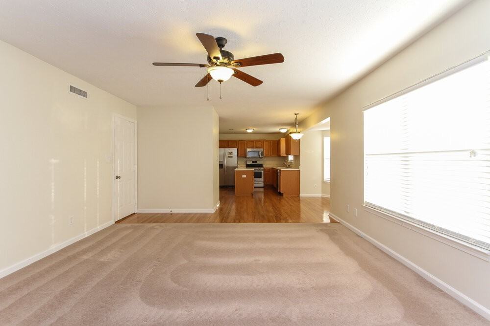 1237 Silver Ridge Ln - Photo 2 of 15