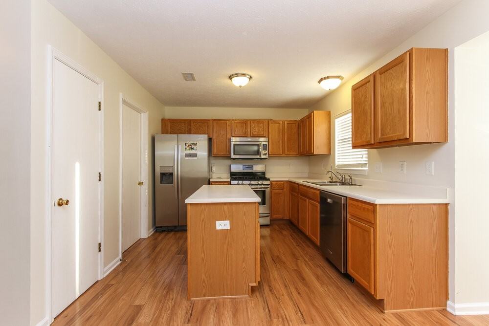 1237 Silver Ridge Ln - Photo 6 of 15