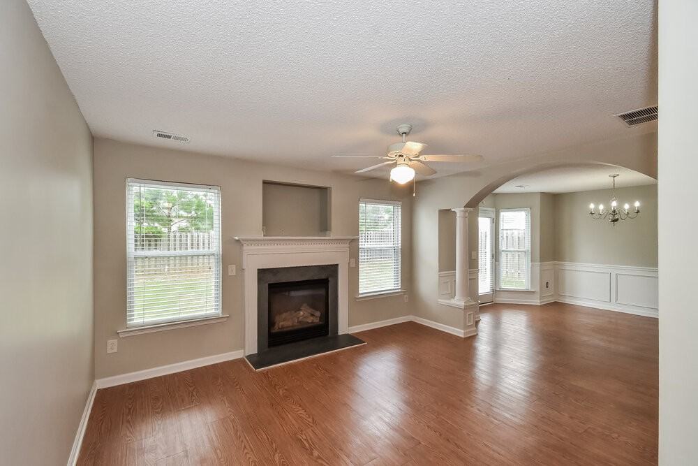 57 Darbys Run Ct - Photo 4 of 17