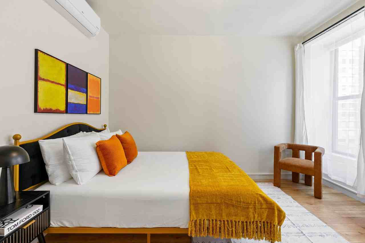 491 2nd Ave #1076305P - Photo 3 of 14