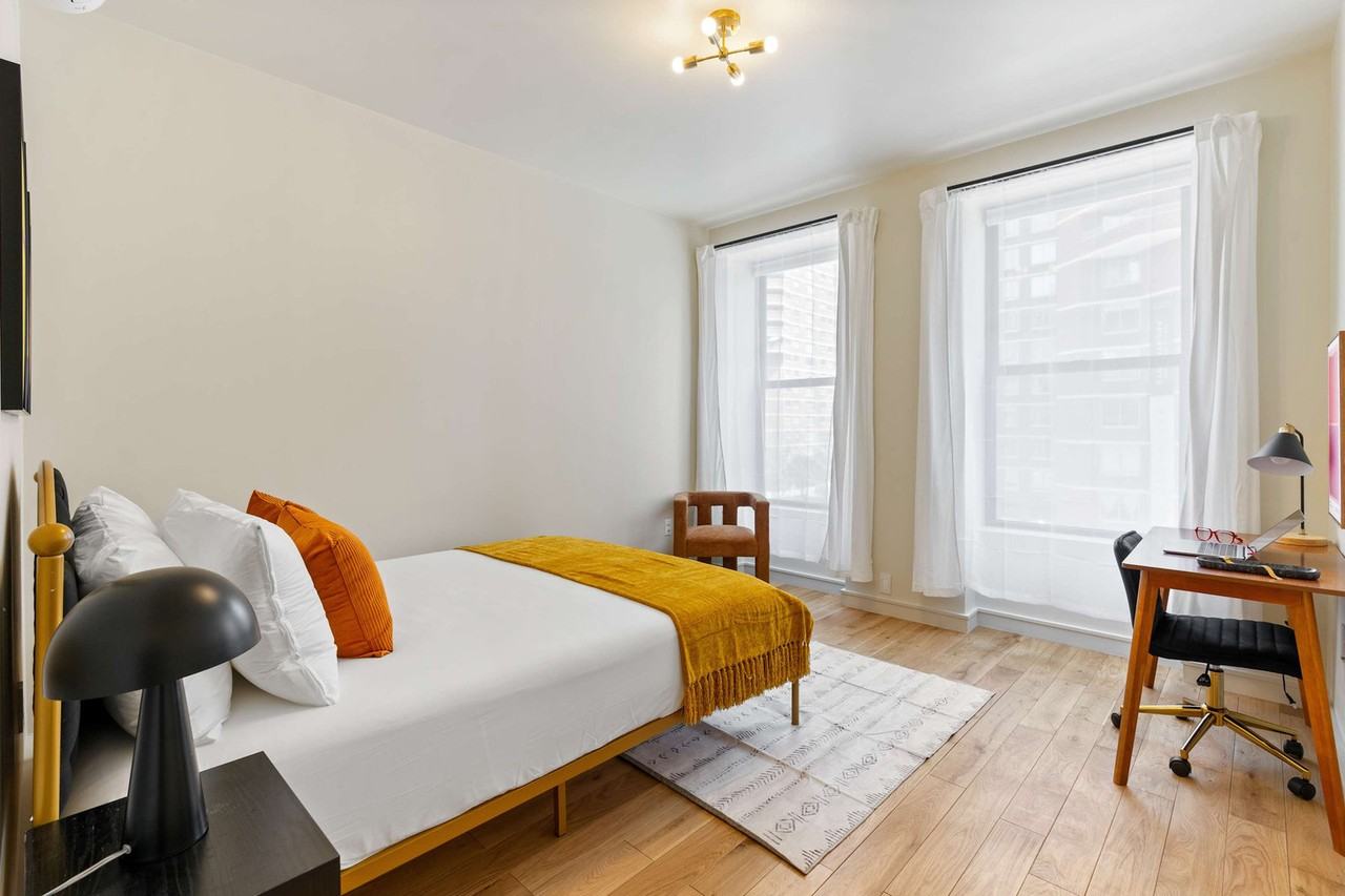 491 2nd Ave #1076305P - Photo 4 of 14