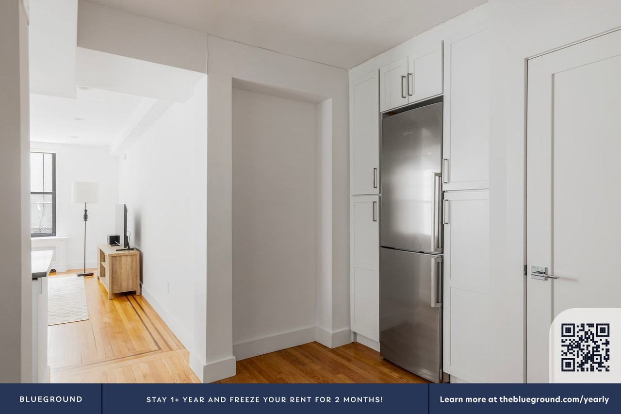 10 W 65th St #1849 - Photo 7 of 25