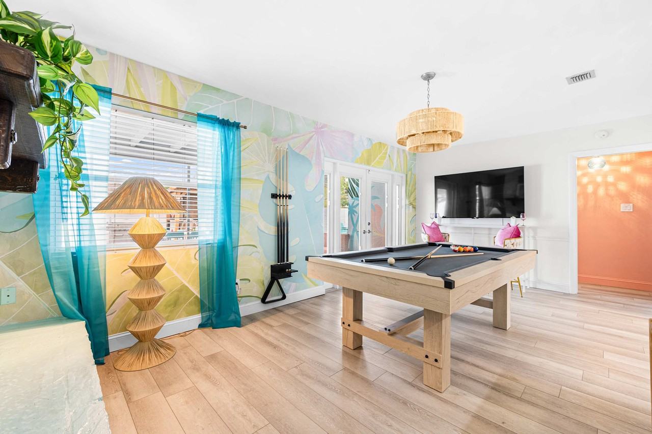 1121 19th Street Southwest #1224117P - Photo 3 of 50