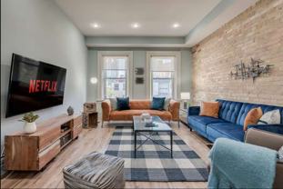 246 Queen St E - Photo 1 of 1