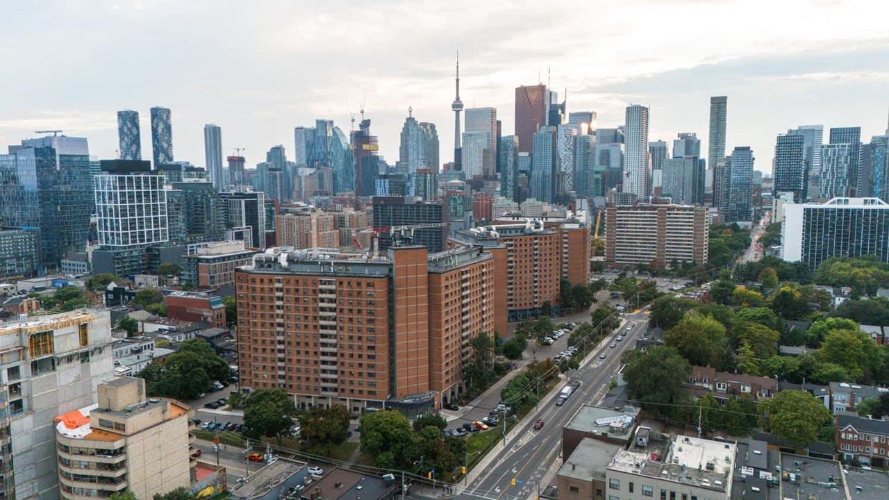 246 Queen St E #1227120P - Photo 5 of 23