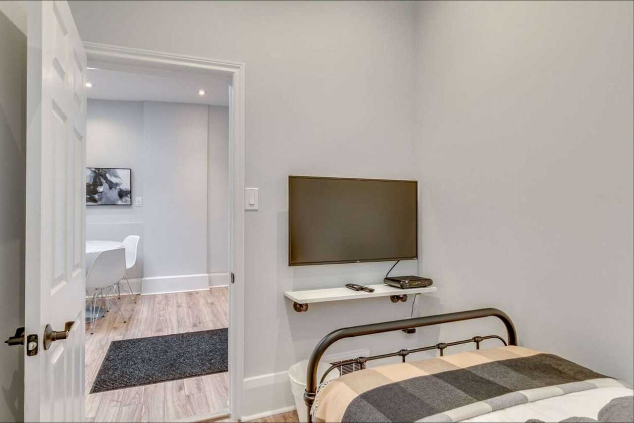 2 Greenwood Ave #1227126P - Photo 4 of 17