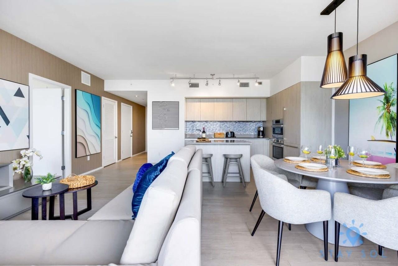 4112 Jimmy Buffett Memorial Highway - Photo 3 of 38