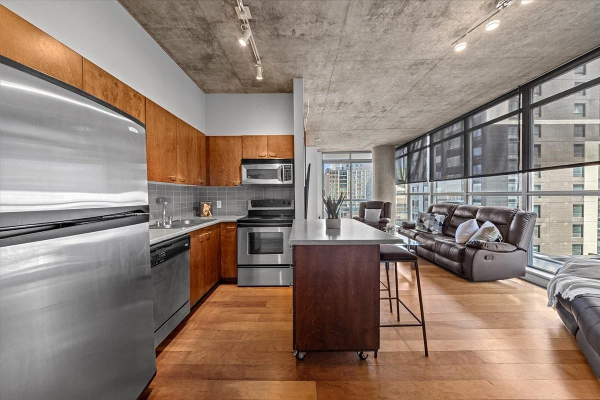 179 George Street #603 - Photo 3 of 27