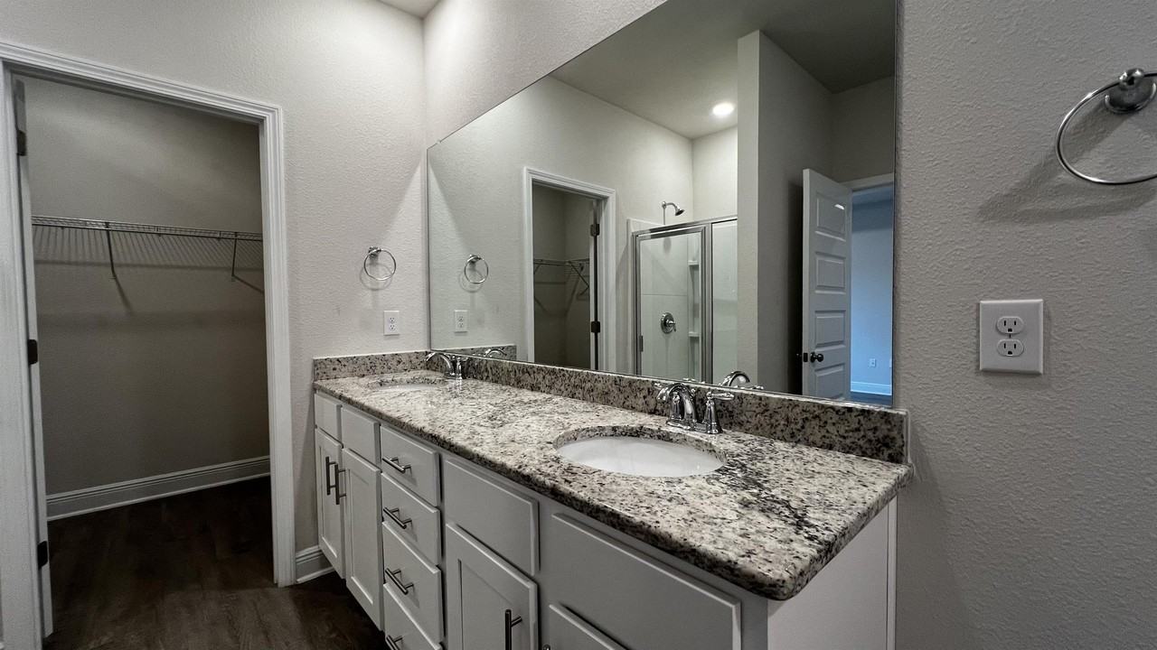 13236 Cavalier Street - Photo 4 of 50