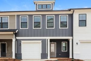 featured image of 818 Calvin Park Dr