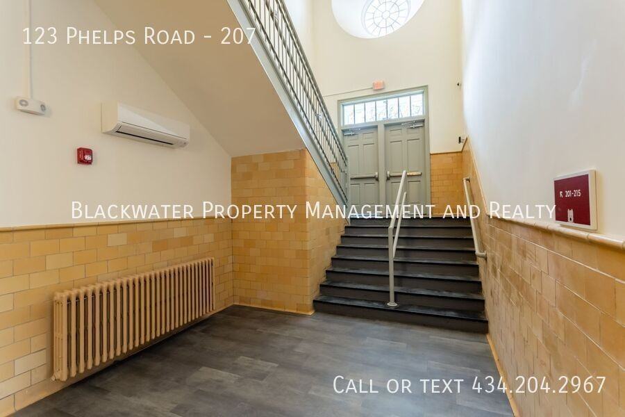 123 Phelps Rd #207 - Photo 4 of 23