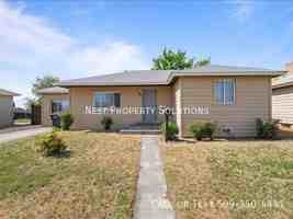 featured image of 810 S Fairbanks Dr