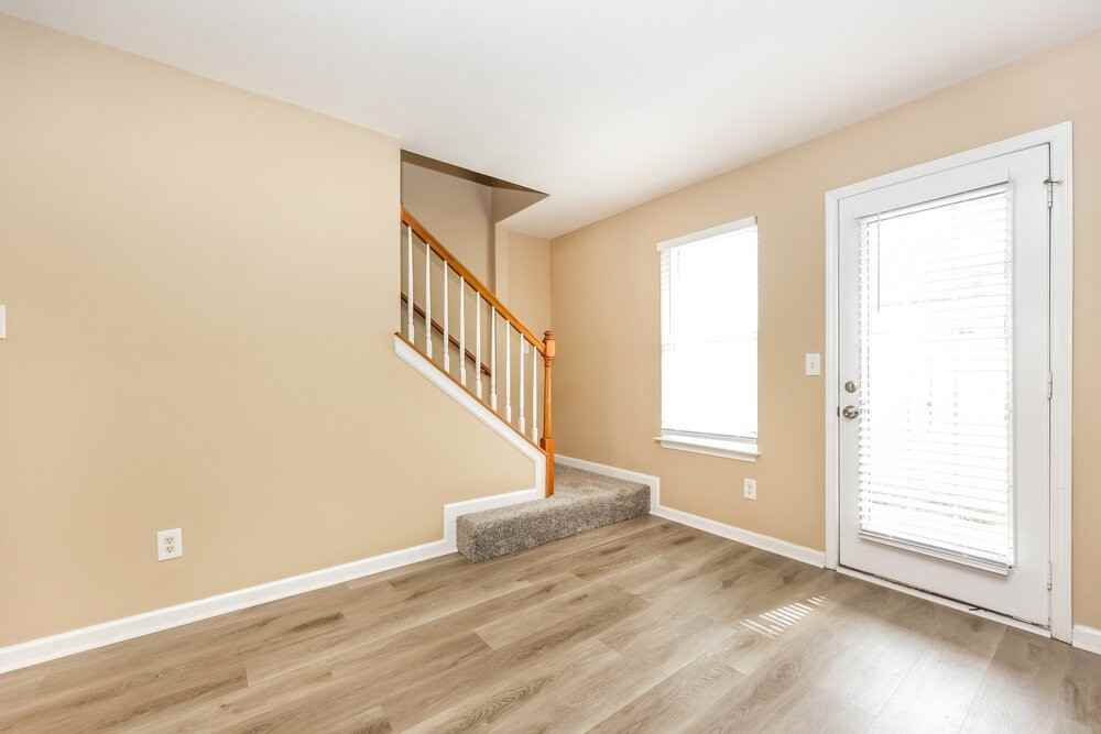 8034 Logan Dr - Photo 6 of 17