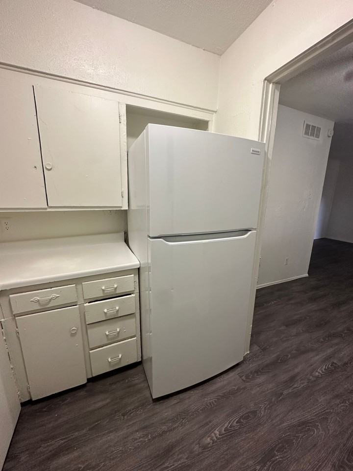 Nuvo Gaston 4815 - Photo 4 of 50