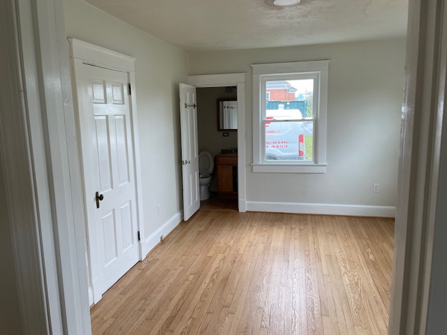 519 Mechanic St - Photo 7 of 10