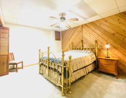 featured image of 1030 Collins Hill Rd