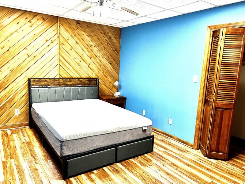 1000 University Center Ln - Photo 3 of 9