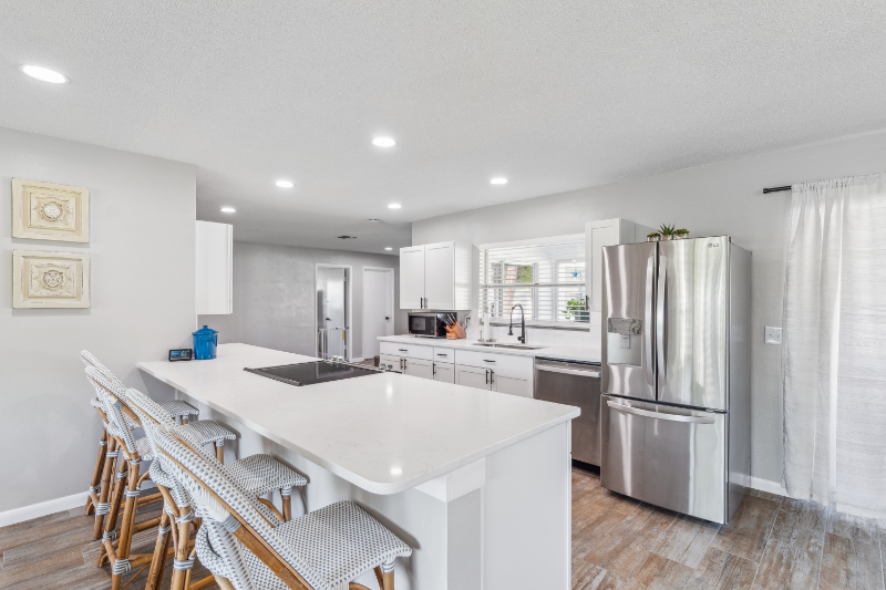 591 Ponderosa St - Photo 3 of 18