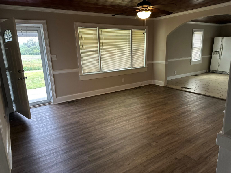 6401 Stantonsburg Rd - Photo 3 of 20