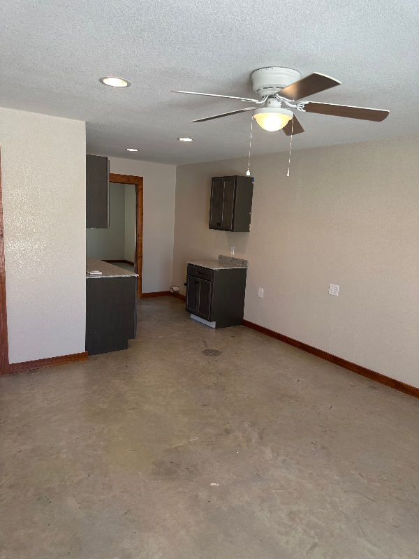 4026 Old Lorena Rd - Photo 2 of 11