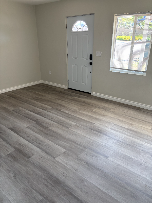 1563 2nd St - Photo 2 of 10