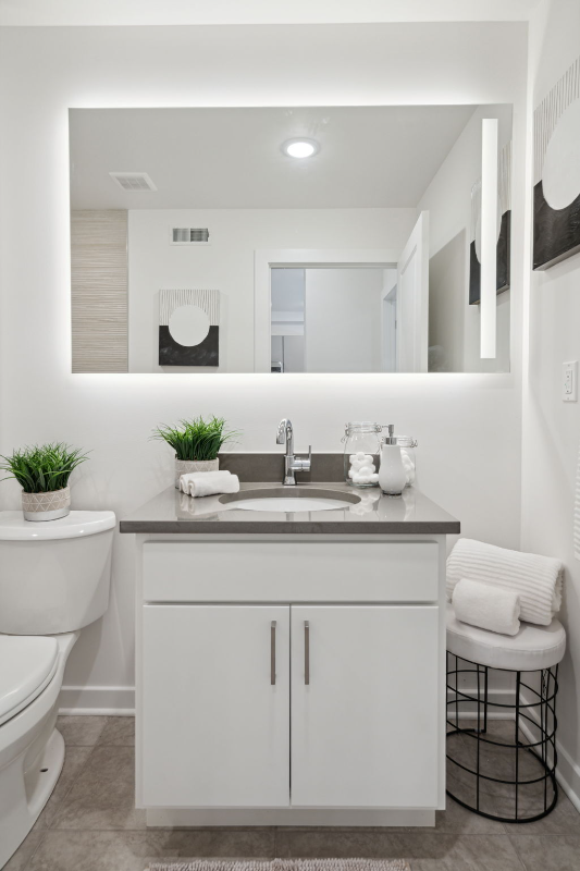 4442 Ridge Ave #202 - Photo 5 of 5