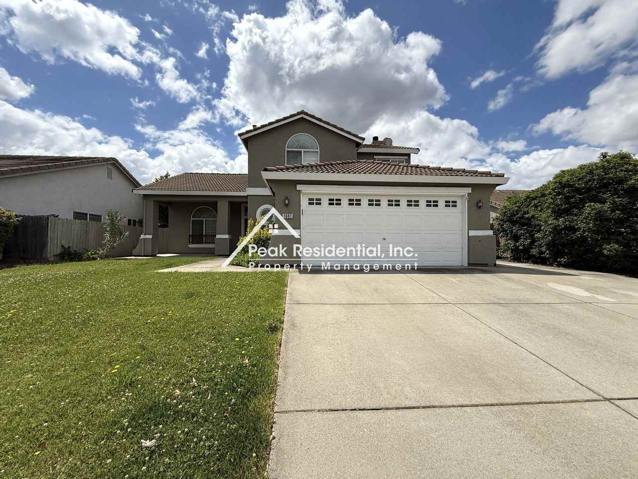 1601 Grouse Run Cir - Photo 3 of 32