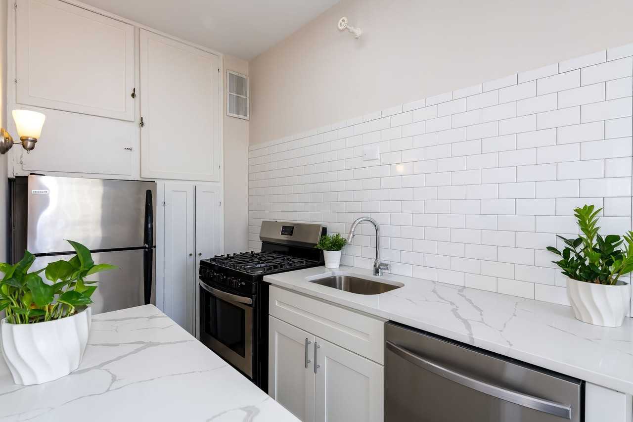 The Parkway - Photo 7 of 19