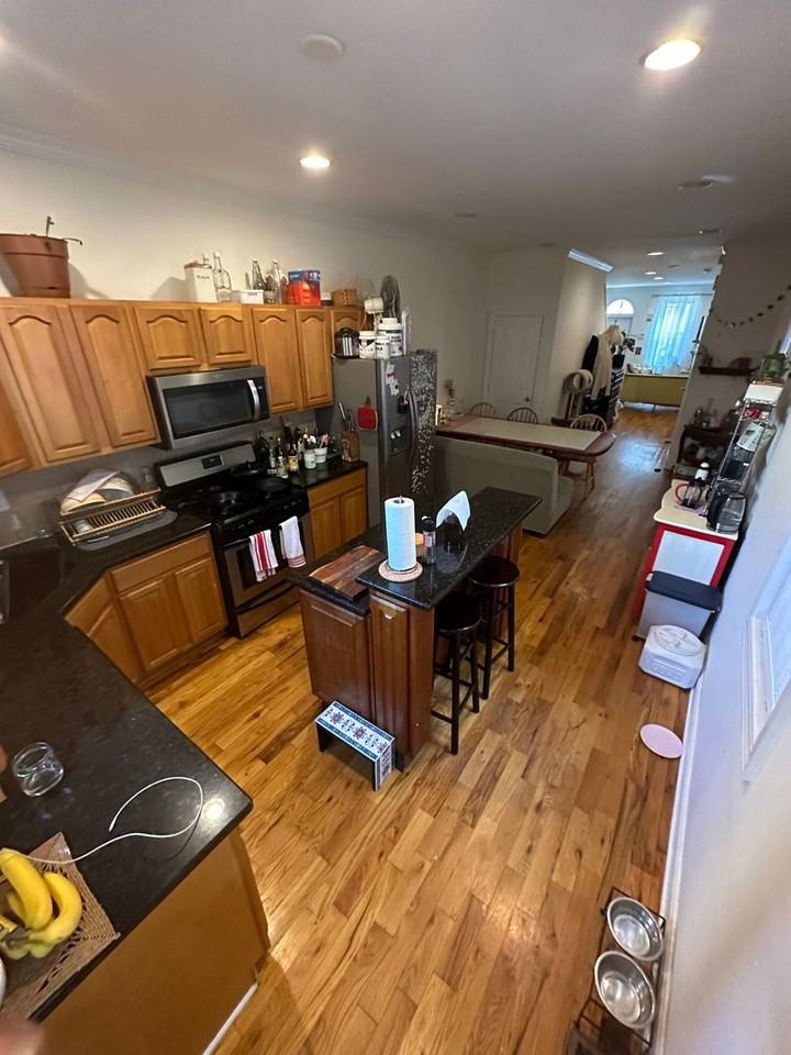 1631 W Stiles St - Photo 3 of 19