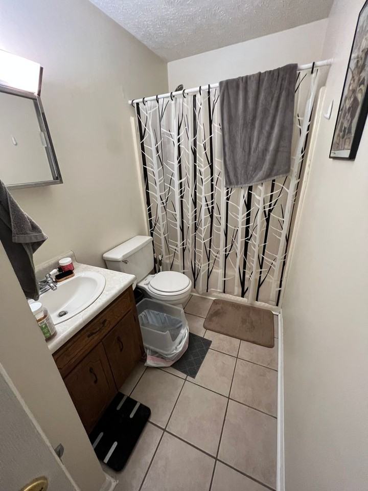 637 Whit Davis Rd - Photo 7 of 9