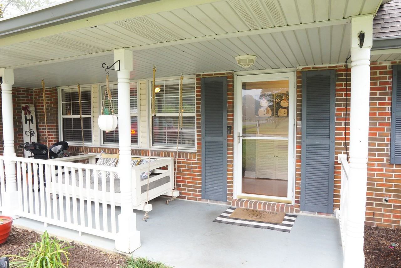 31 Driftwood Ave Sw - Photo 2 of 27