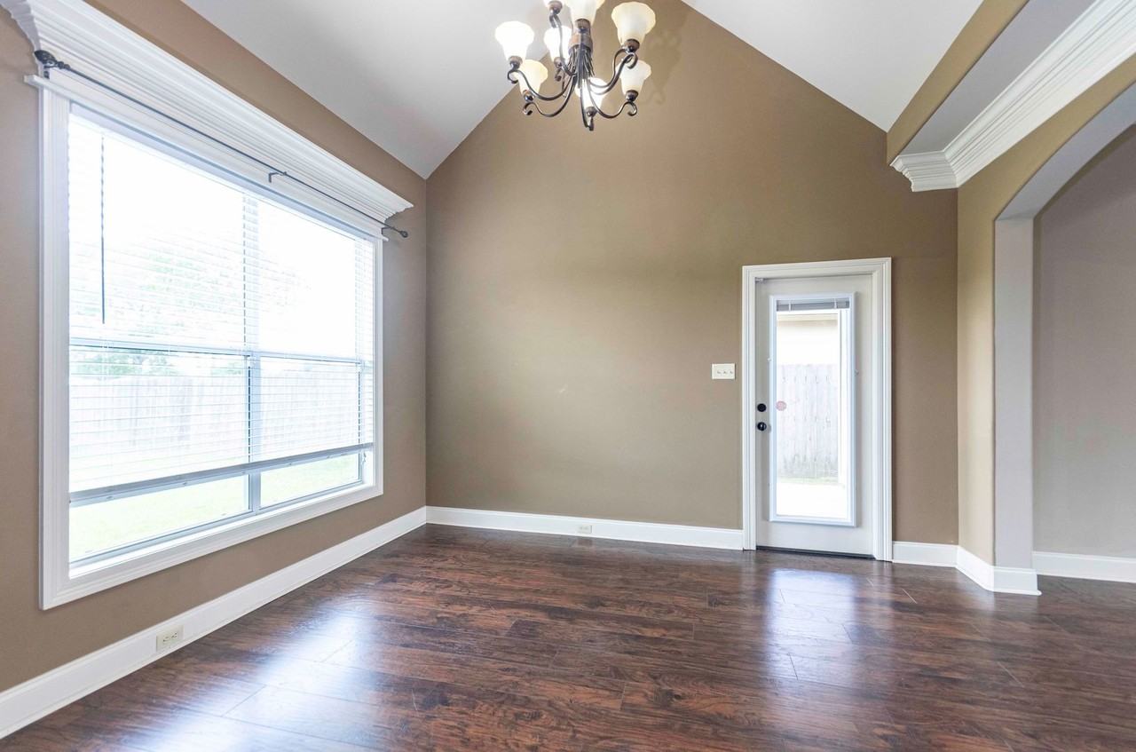 308 Forest Creek Dr - Photo 6 of 16