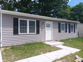 featured image of 427 Holly Dr