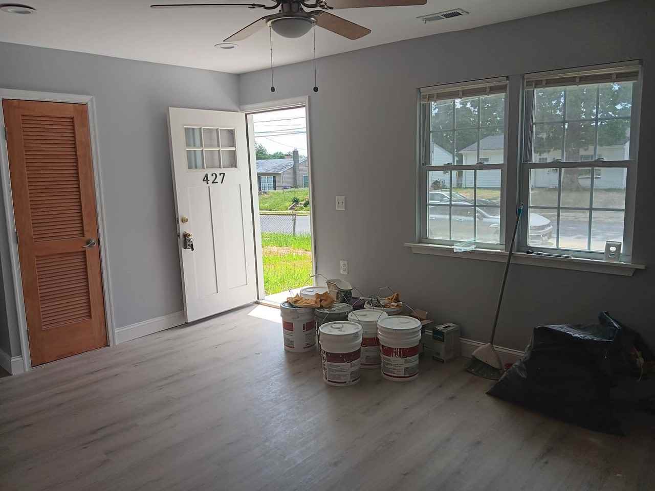 427 Holly Dr - Photo 3 of 25