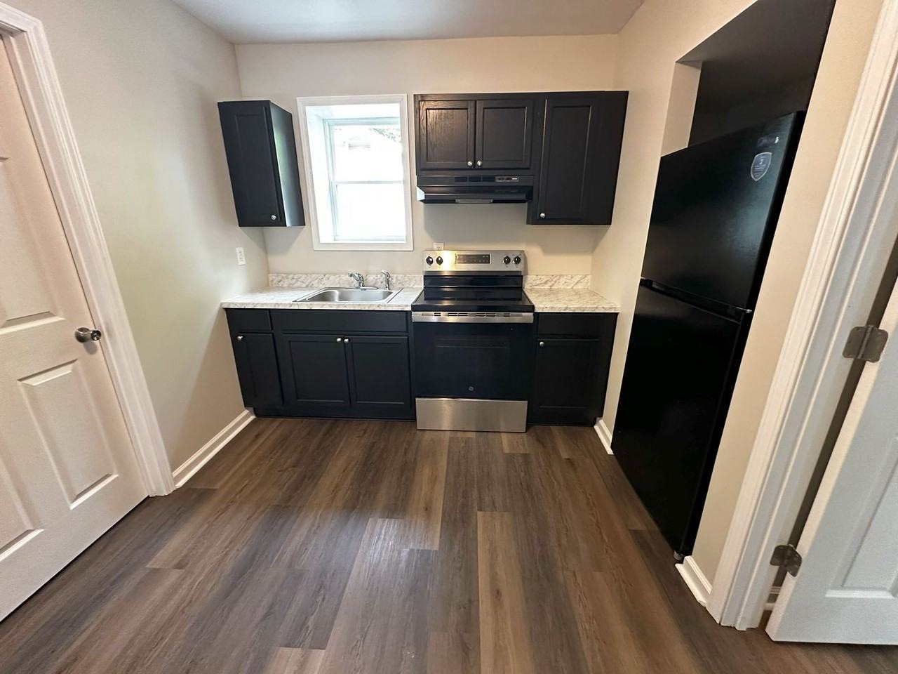 2804 25th St - Photo 6 of 10