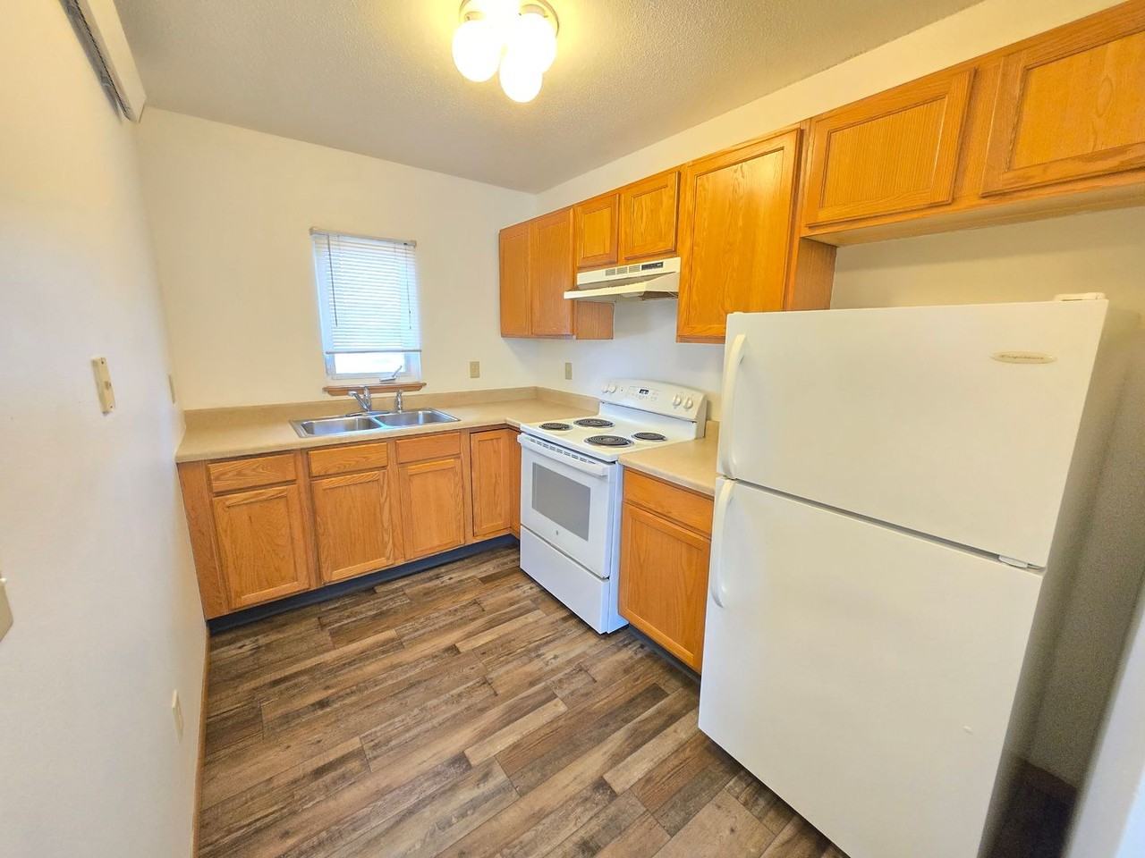 421 S Williams Ave - Photo 7 of 7
