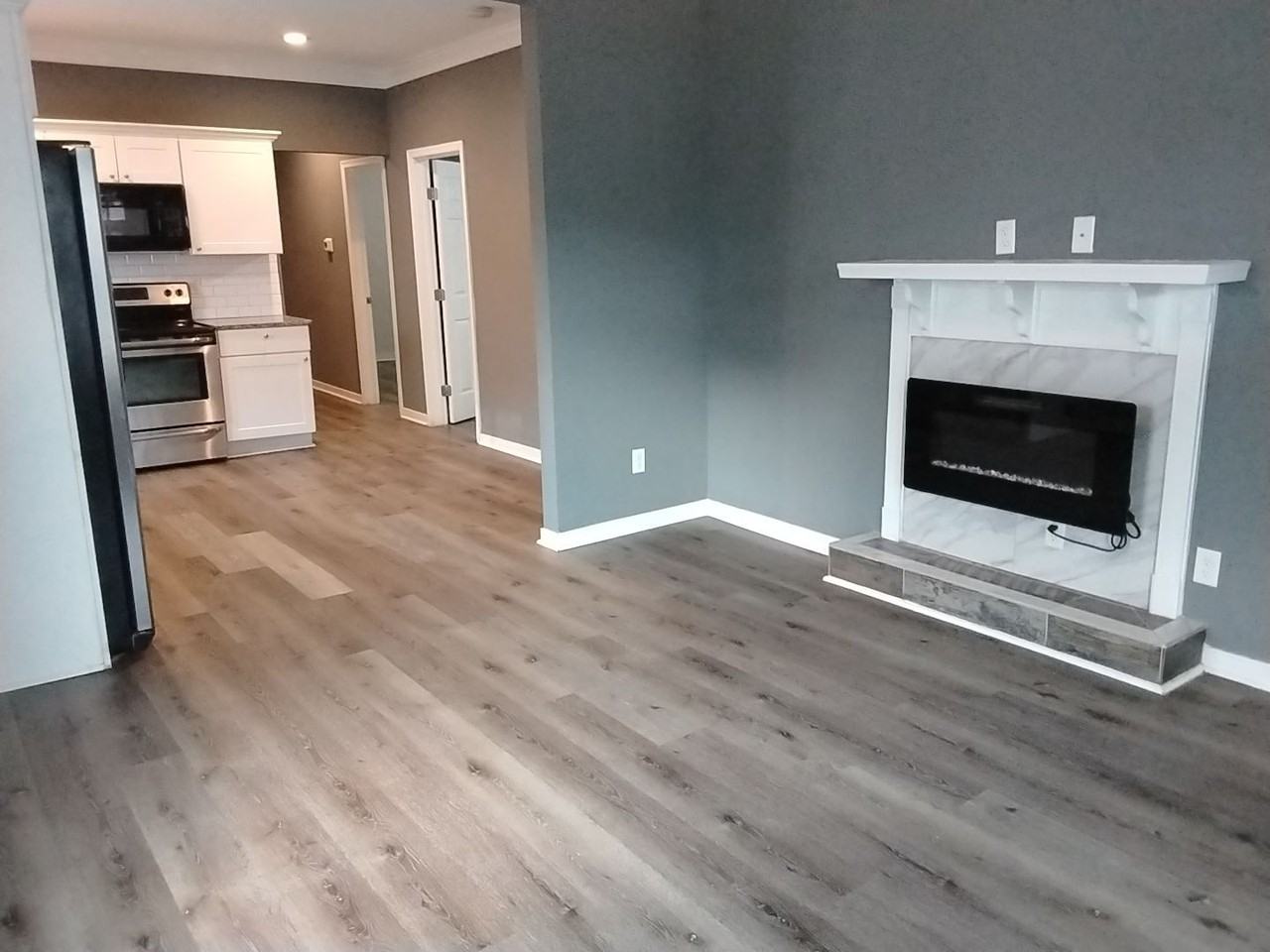 2616 Lochaven Blvd - Photo 3 of 14