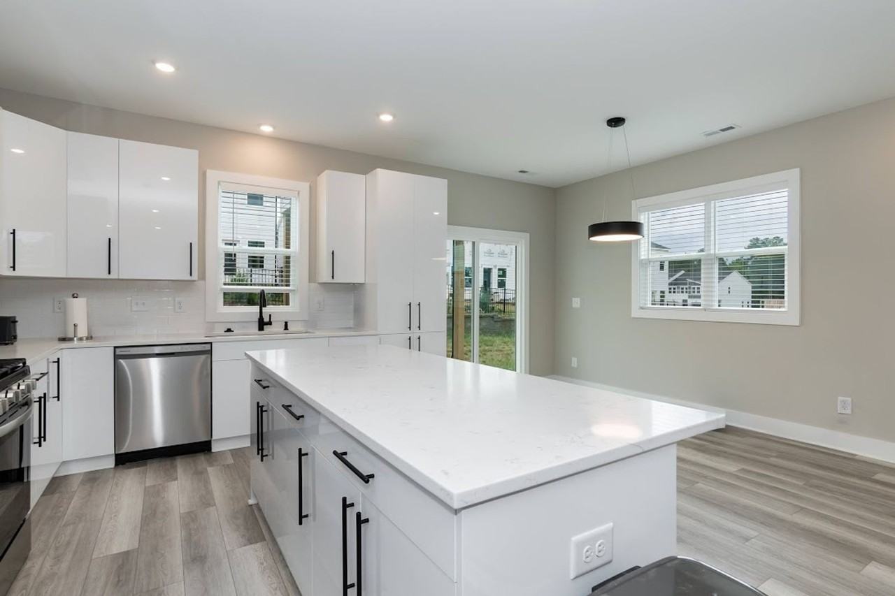 2121 Titanium Rock Rd - Photo 6 of 15