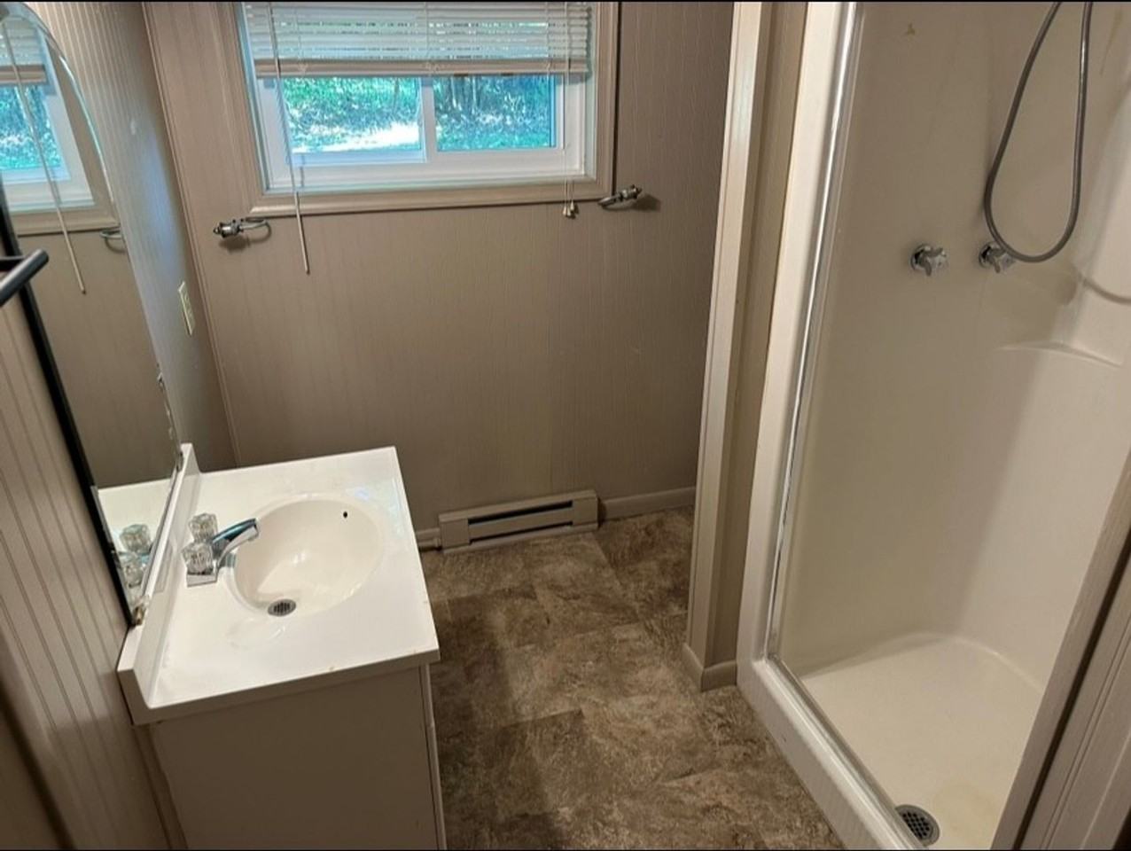 744 Crescent Dr #4 - Photo 7 of 8
