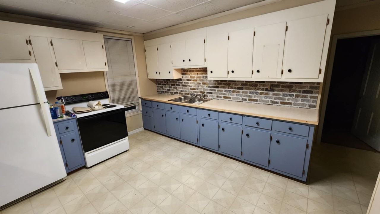 536 N Allison St #B - Photo 2 of 7