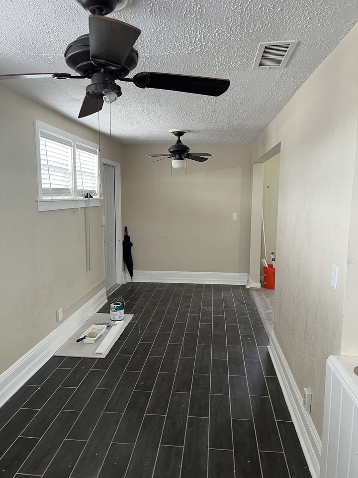 329 S Grandview Ave #329 - Photo 3 of 8