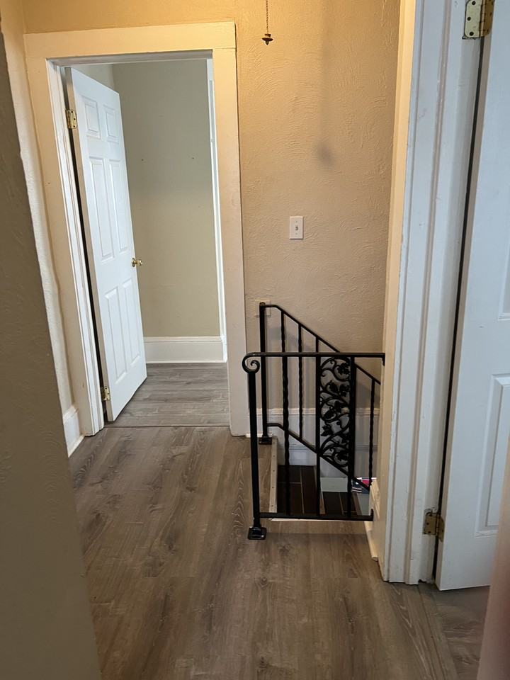 329 S Grandview Ave #329 - Photo 7 of 8