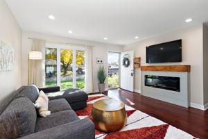 featured image of 10240 Hawthorne Dr #NA