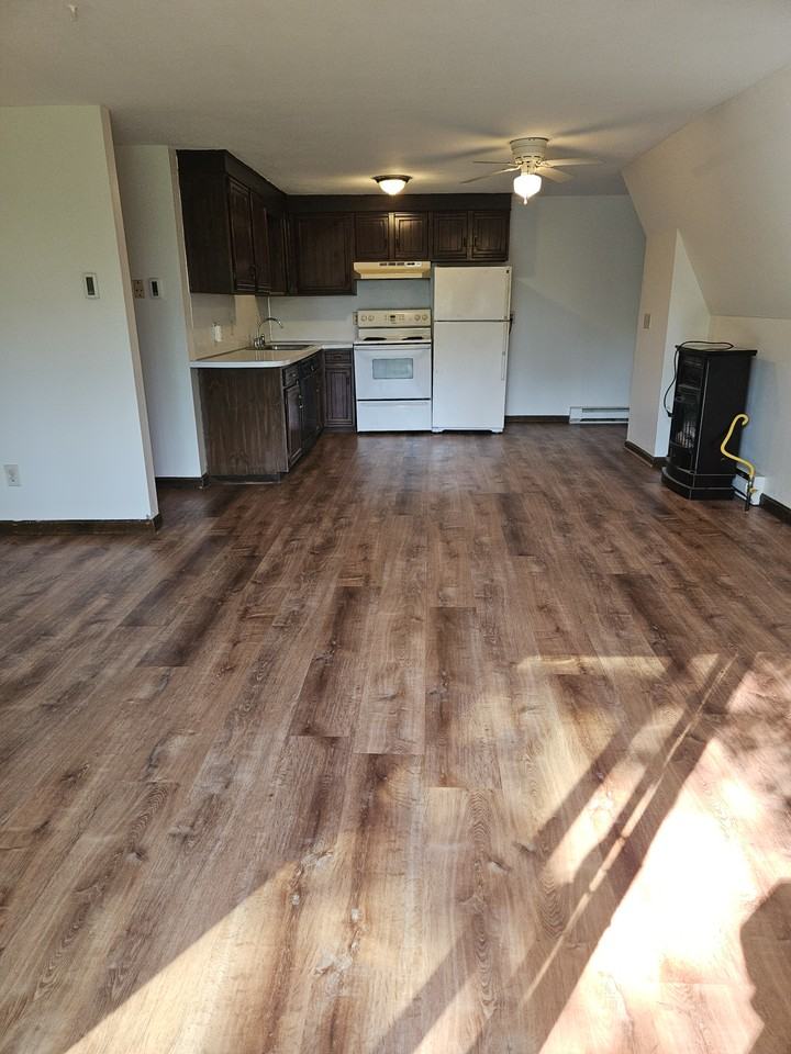 16 Crescent Street #E - Photo 3 of 13