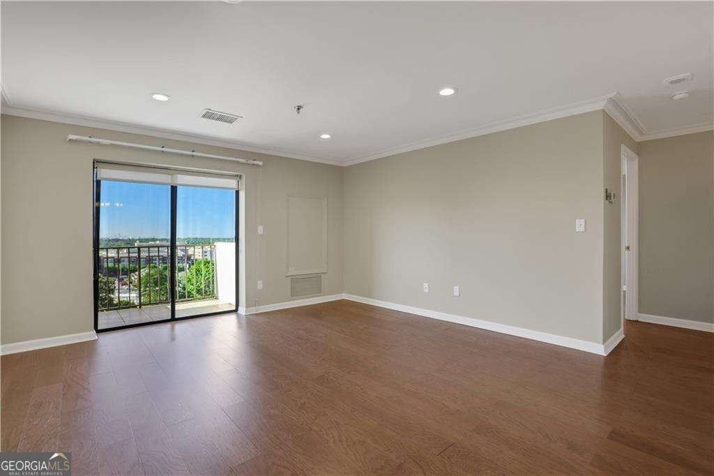 300 Johnson Ferry Rd Ne - Photo 5 of 37