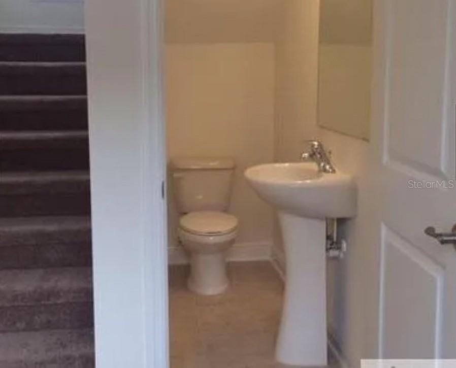 2128 W Walnut St - Photo 6 of 17