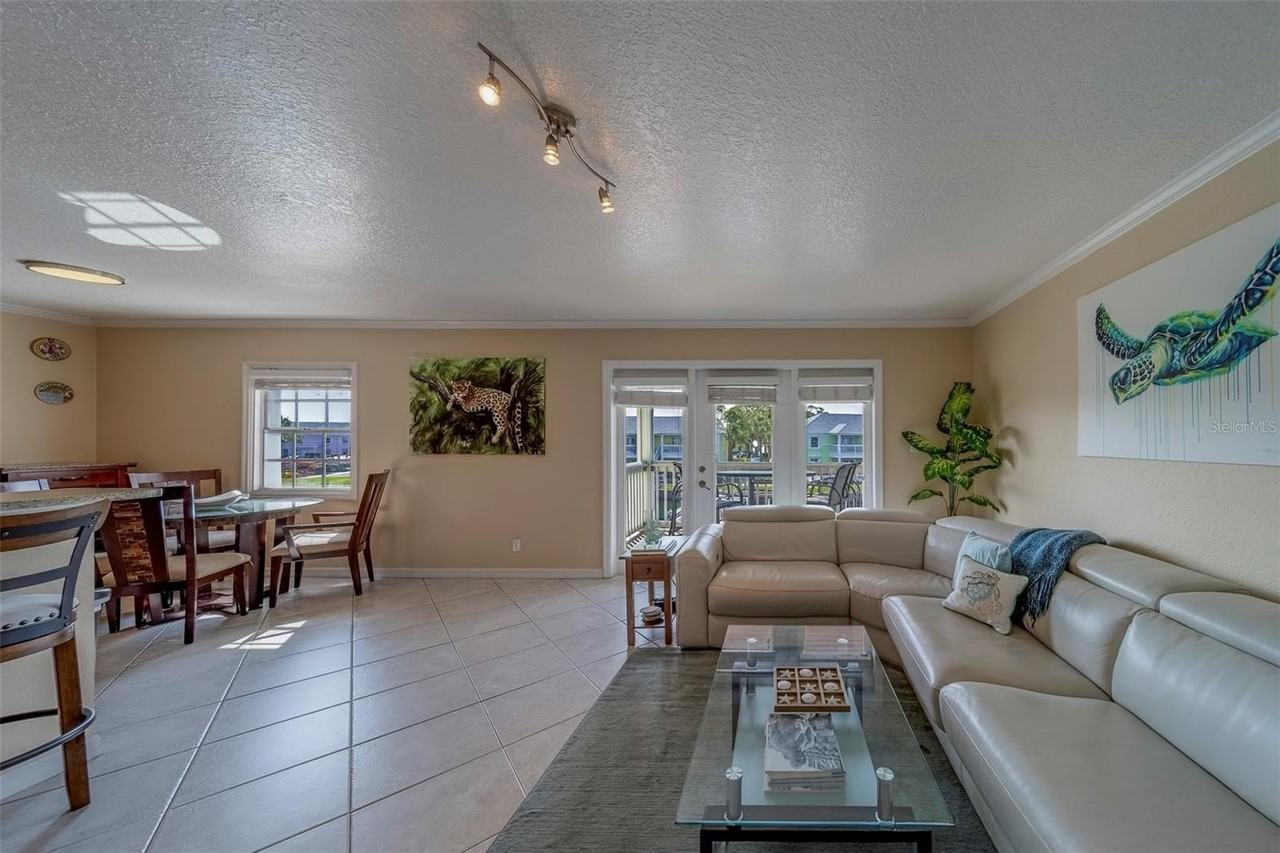 5196 Beach Drive Southeast #C - Photo 5 of 41