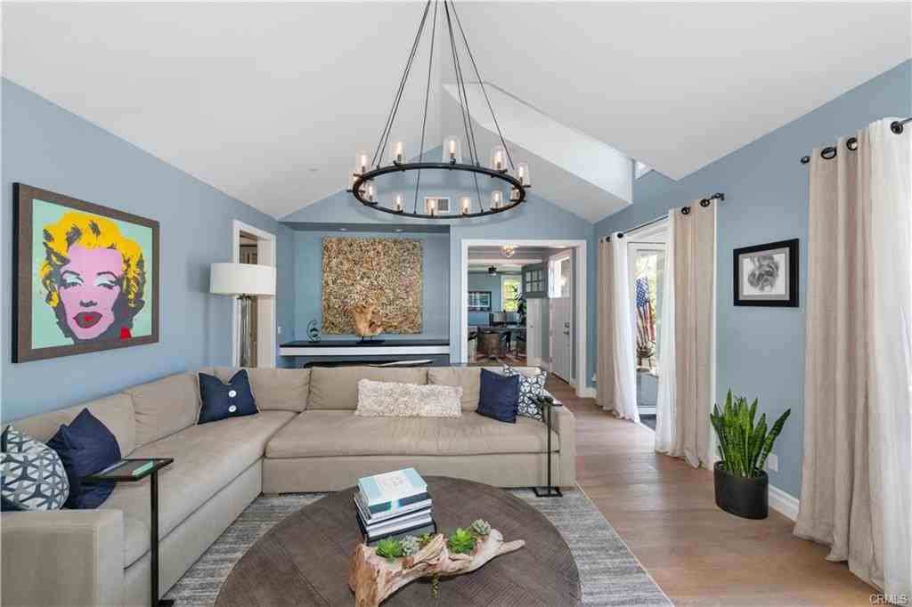 2905 Broad St - Photo 2 of 8