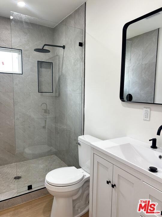 4232 Sunnyslope Ave - Photo 2 of 8