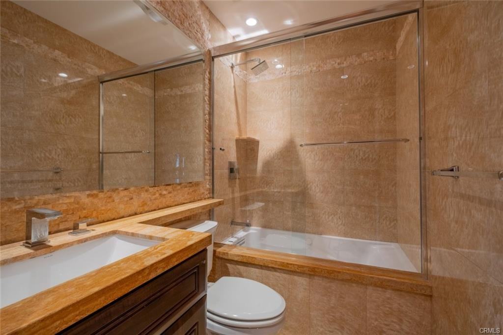 1328 Grandview Ave - Photo 2 of 8